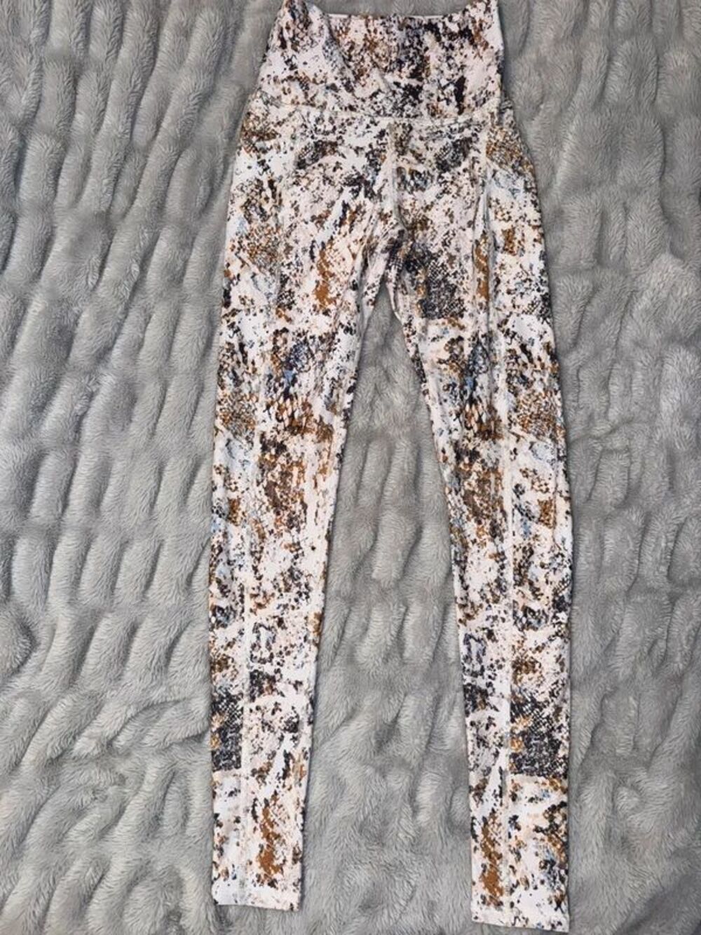 Women’s Savvi Geo Snakeskin Athletic Leggings-Size XS